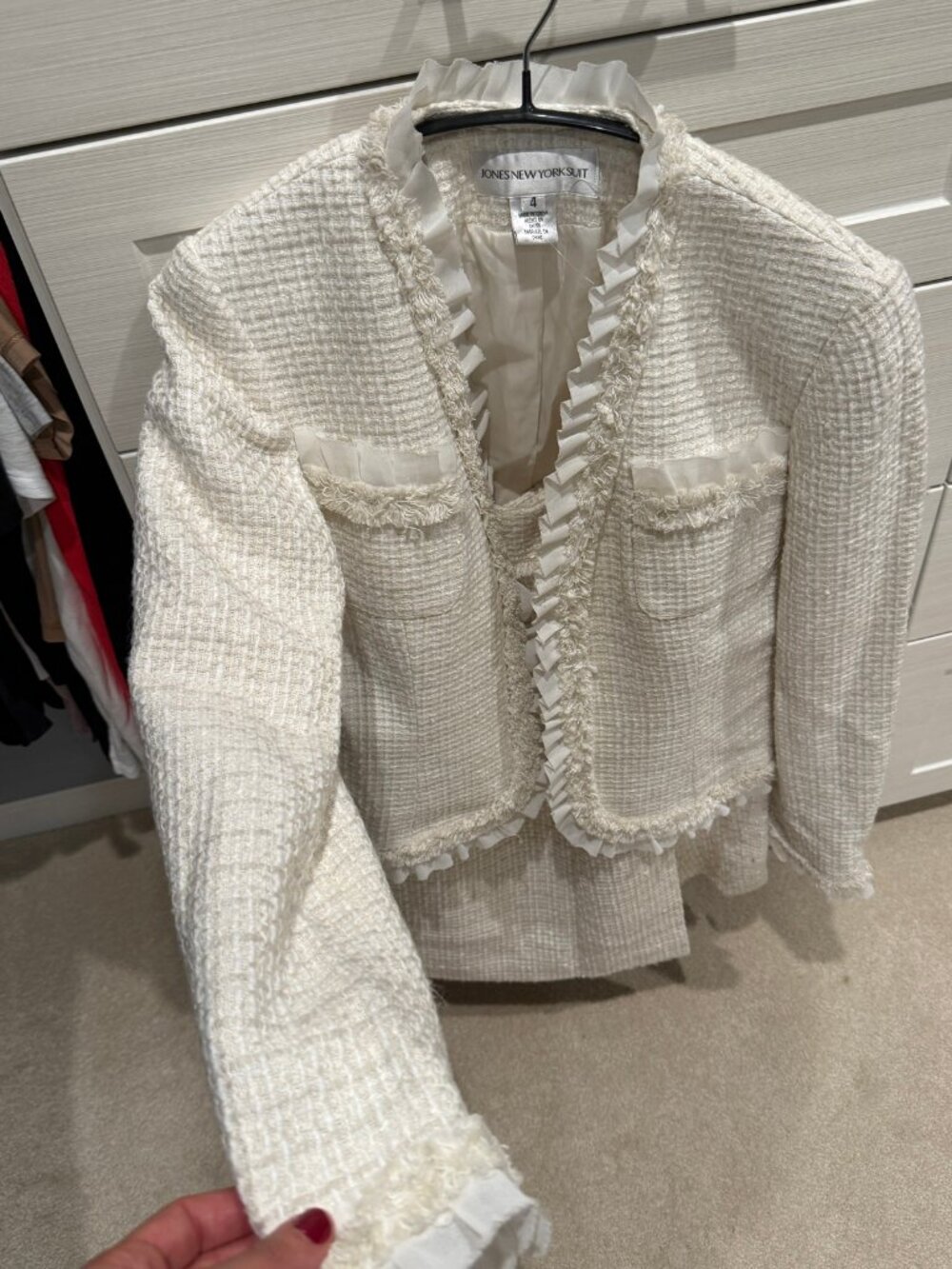 Jones New York White Boucle Suit Blazer Skirt Set Size 4 New with Tags